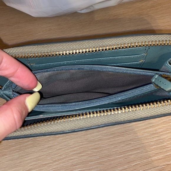 Fossil wallet - Picture 3 of 5